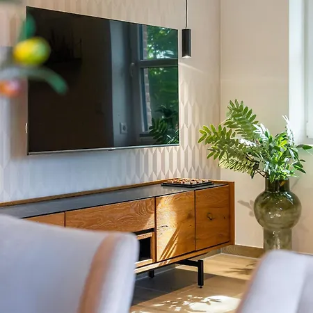 Muuske, Neu, Og Mit Balkon & Zwei Baedern Apartment Greetsiel
