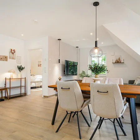 Muuske, Neu, Og Mit Balkon & Zwei Baedern Apartment